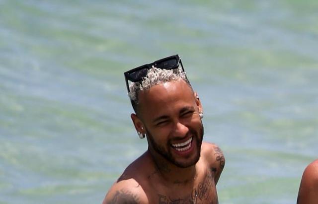 开云APP-【观察】请神不易送神更难 巴黎想逐客内马尔等续约